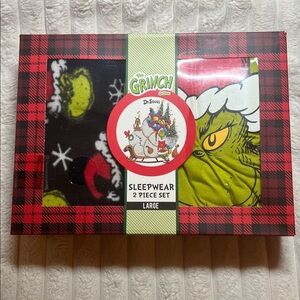 Grinch Pajamas men’s boxed set Christmas NEW